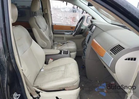 2008 Chrysler Town & Country Limited from USA, damaged, VIN 2A8HR64X58R747073